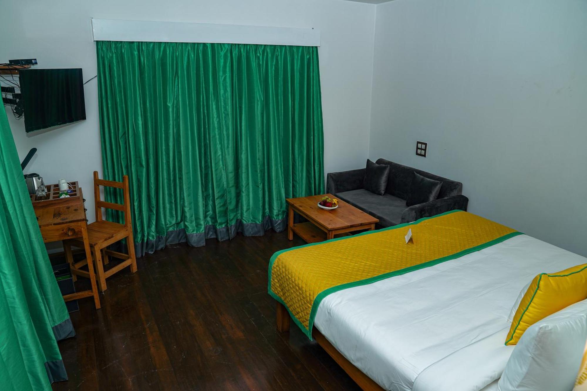 Zone Connect By The Park, Manali Hotell Eksteriør bilde
